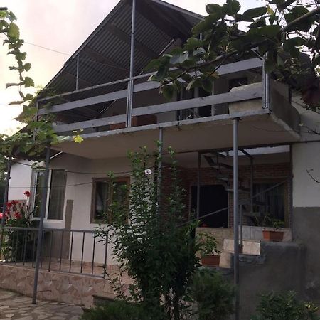 Mera Hostel Partskhanaqanevi 외부 사진
