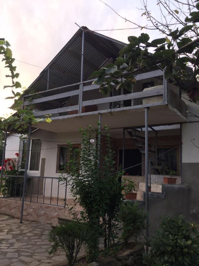 Mera Hostel Partskhanaqanevi 외부 사진